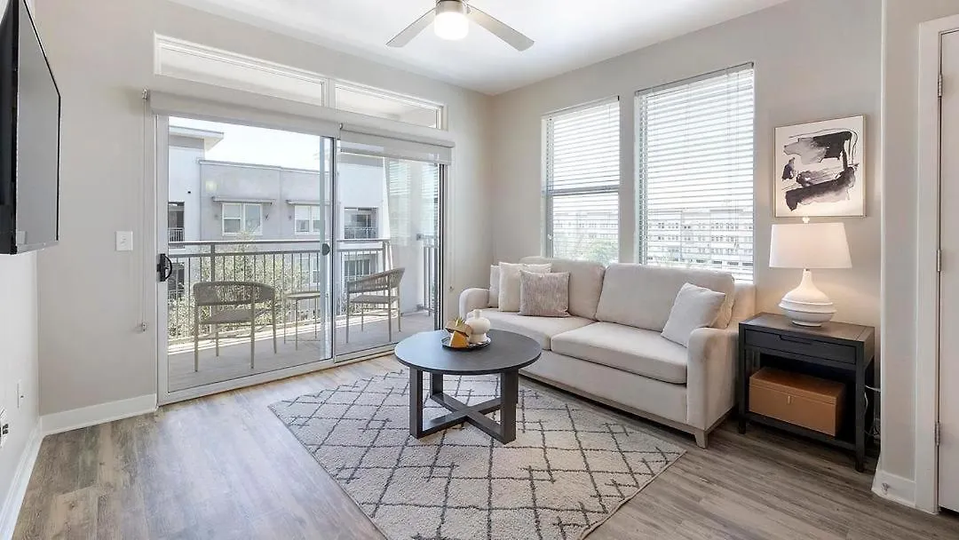 Landing At The Hyve - 1 Bedroom In Tempe contacts
